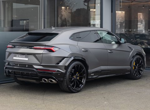 Lamborghini Urus S 4