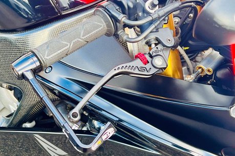 Aprilia RSV RSV 4 Factory 16