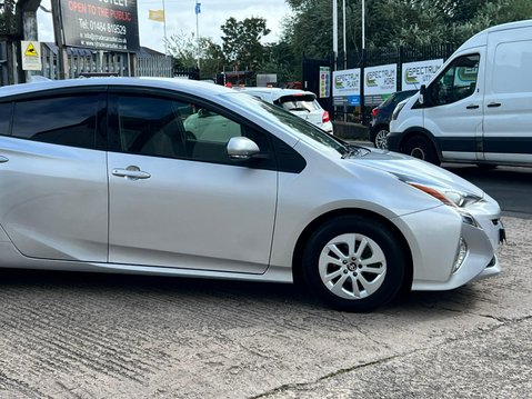 Toyota Prius VVT-I ACTIVE 20