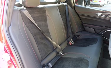 Alfa Romeo Giulia Quadrifoglio 17