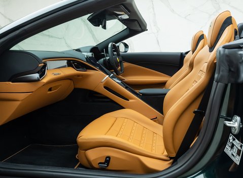 Ferrari Roma SPIDER 20