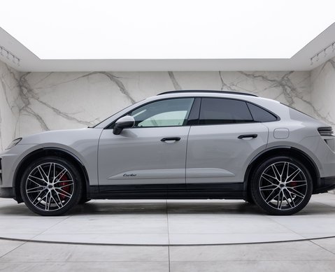 Porsche Macan Turbo Electric
