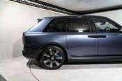 Rolls-Royce Cullinan V12. DYNAMIC PACKAGE. ACTIVE CRUISE. SHOOTING STAR HEADLINER. HUD 10