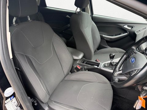 Ford Focus 1.0T EcoBoost Zetec Euro 6 (s/s) 5dr 11