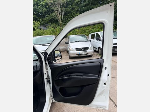 Vauxhall Combo 1.3 CDTi 2000 ecoFLEX 16v Panel Van 3dr Diesel Manual FWD L1 H1 (126 g/km, 24