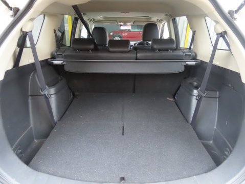 Mitsubishi Outlander DI-D GX 4 9