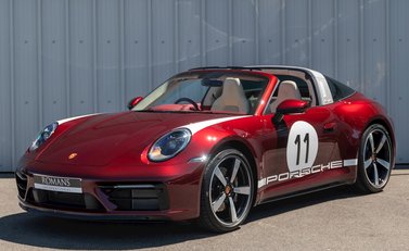 Porsche 911 (992) Targa 4S Heritage Design Edition 6