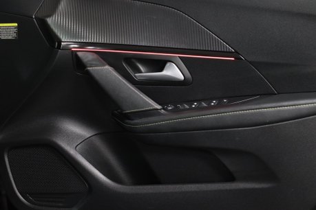 Peugeot 208 PURETECH GT LINE S/S 36