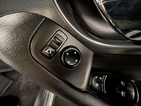 Nissan Qashqai 1.3 Qashqai Tekna DiG-T Semi-Auto 5dr 14