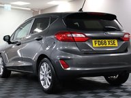 Ford Fiesta TITANIUM 22