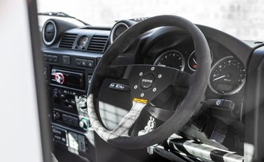 Land Rover Defender 90 Bowler Edition 11