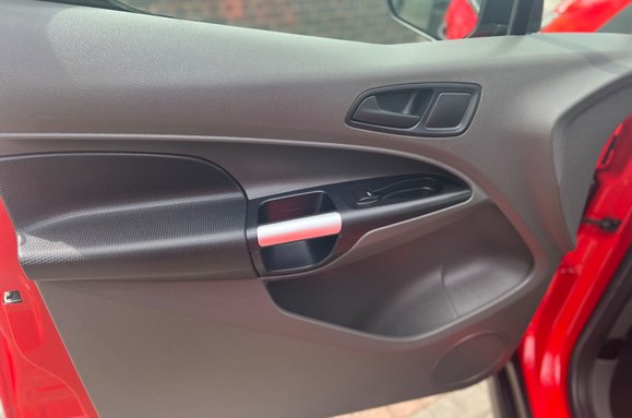 Ford Grand Tourneo Connect ZETEC 1.5 TDCI 7 SEATS 27