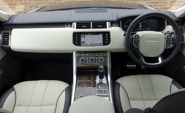 Land Rover Range Rover Sport 3.0 SDV6 Hybrid Autobiography 9