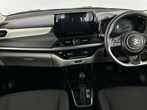 Suzuki Swift ULTRA 8