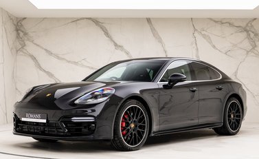 Porsche Panamera Turbo 6