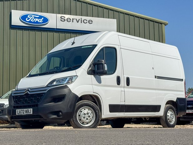 Citroen Relay MWB L2H2 Medium Roof Enterprise 35 Air Con Nav EURO 6 SELECT 1