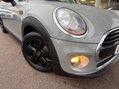 Mini Hatch 1.5 Cooper Euro 6 (s/s) 3dr 33