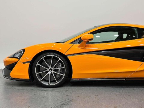McLaren 570S 3.8 570s Coupe Semi-Auto 2dr 17