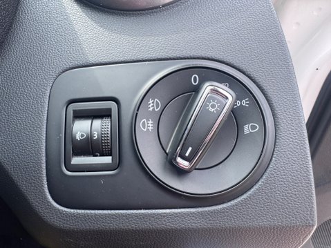 SEAT Ibiza TSI FR TECHNOLOGY 16