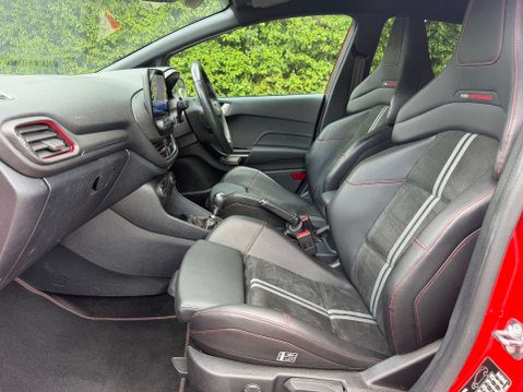 Ford Fiesta 1.5 Fiesta ST-3 T 5dr 26