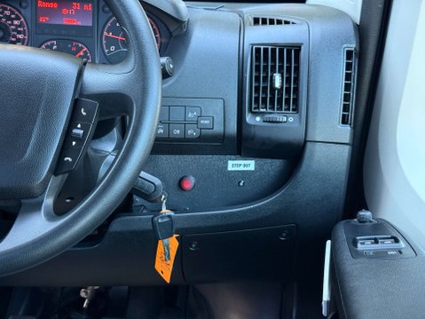 Peugeot Boxer 2.2 435 17seat Non-D1 accessible minibus CanDrive with A/C and Cruise. L3 H 29