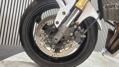 Suzuki GSR750 2011 ONLY 24K SPORTS EXHAUST LONG MOT NAKED BIKE 42
