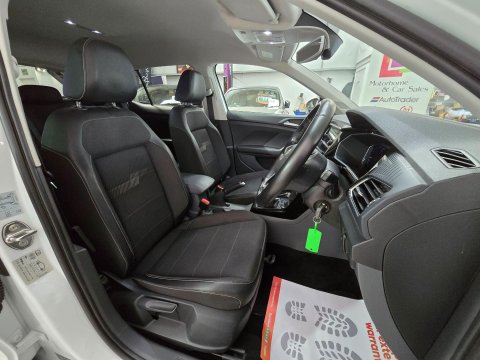 Volkswagen T-Cross 1.0 TSI First Edition Euro 6 (s/s) 5dr 36