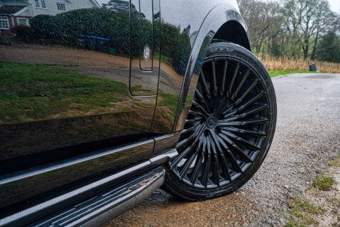 Land Rover Range Rover D350 HSE URBAN Automotive 7