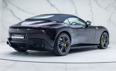 Ferrari Roma SPIDER 12