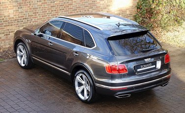Bentley Bentayga 13