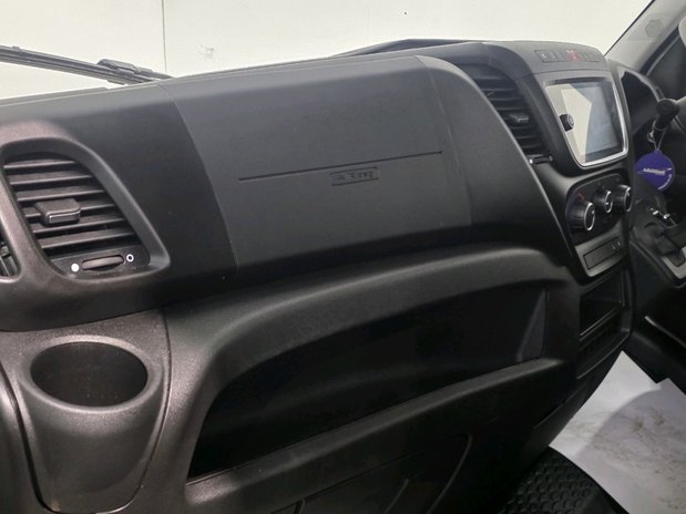 Iveco Daily Daily 35S14A8V H2 2.3 BUISNESS Van 3520L WB Hi-Matic 14