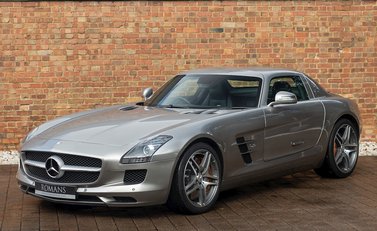 Mercedes-Benz SLS AMG 6