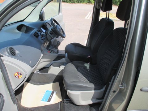 Renault Kangoo 1.5 dCi Extreme Euro 5 5dr 21