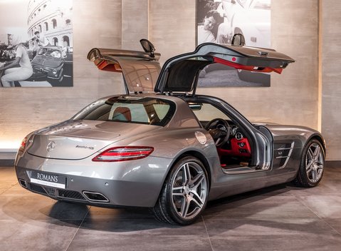 Mercedes-Benz SLS AMG 6