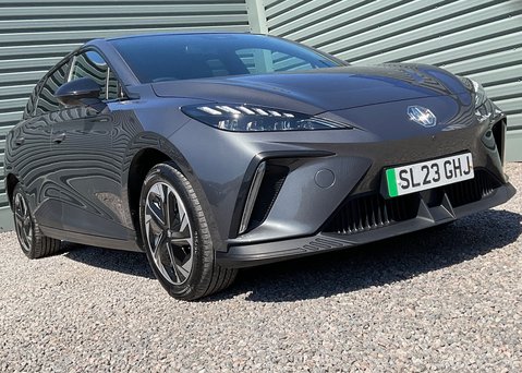 MG MG4 EV 64kWh TROPHY 7