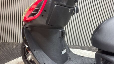 Lexmoto Titan 125 2021 ONLY 6K PROJECT SCOOTER SPARES OR REPAIR 125CC 21