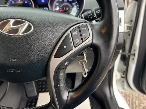 Hyundai i30 CRDI S BLUE DRIVE 38