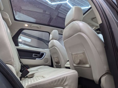 Land Rover Discovery Sport 2.0 Discovery Sport Luxury HSE TD4 Auto 4WD 5dr 58