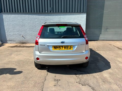 Ford Fiesta 1.25 Zetec Blue Edition 3dr 6