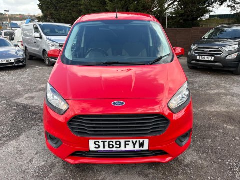 Ford Tourneo Courier ZETEC TDCI 9