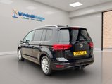 Volkswagen Touran 1.6 TDI BlueMotion Tech SE Family DSG Euro 6 (s/s) 5dr 9