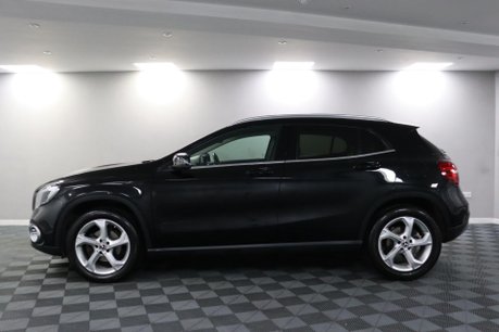 Mercedes-Benz GLA GLA 200 SPORT PREMIUM 18
