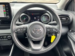 Toyota Yaris 1.5 Yaris Design HEV CVT 5dr 20