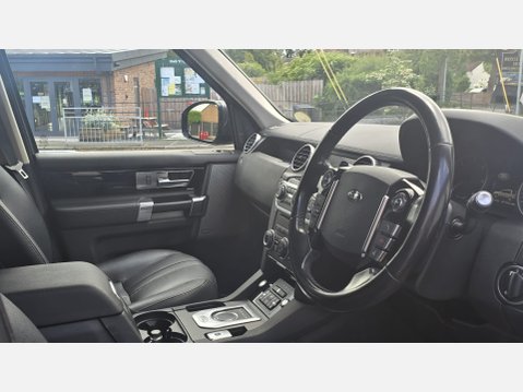 Land Rover Discovery 4 3.0 SD V6 Graphite SUV 5dr Diesel Auto 4WD Euro 6 (s/s) (256 bhp) 7