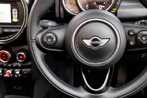 Mini Convertible COOPER 18