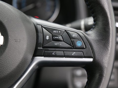 Nissan LEAF 40kWh Tekna Auto 5dr 12