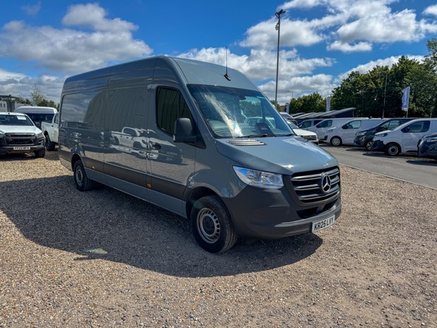 Mercedes-Benz Sprinter AUTO LWB L3H2 High Roof Air Con Cam EURO 6 4