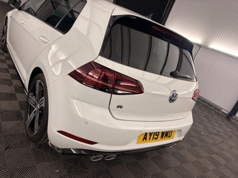 Volkswagen Golf 2.0 TSI R DSG 4Motion Euro 6 (s/s) 5dr 44