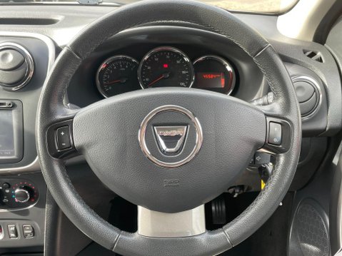 Dacia Sandero Stepway 1.5 dCi Laureate Euro 6 (s/s) 5dr 28