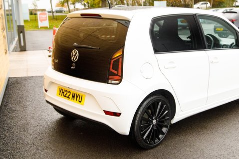 Volkswagen Up R-LINE 7